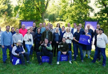 24 motivierte Teilnehmerinnen und Teilnehmer starten voller Begeisterung die Ausbildung zum SternenGuide