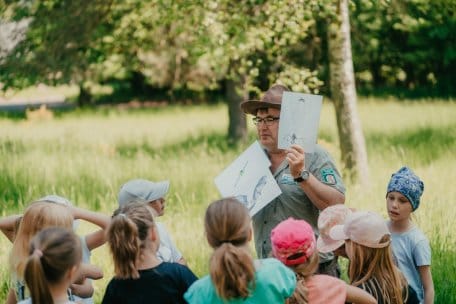 Am 14. September gibt es einen spannenden Mitmachtag im Nationalpark Eifel: Familien und alle Nationalpark-Interessierten können die die Ranger alles zu ihrer vielseitigen Arbeit im Nationalpark fragen und Vieles selbst in einem Parcours entdecken.