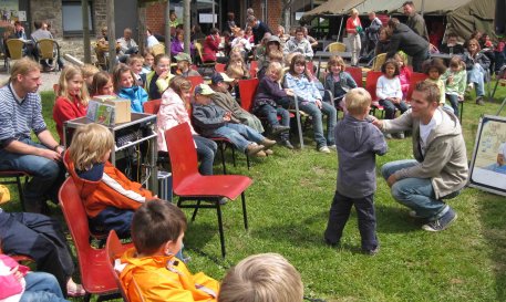 Am Sonntag gibt es ein buntes Rahmenprogramm zur öffentlichen 10-Jahresfeier des Nationalpark Eifel. Auch Kinderliedsänger Uwe Reetz ist mit dabei.