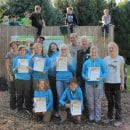 Bei einer Feier zum 10jährigen Bestehen des Junior Ranger-Programms im Nationalpark Eifel zeichnete Nationalpark-Leiter Dr. Michael Röös (3.v.r.) die ersten acht Volunteer Ranger aus. 