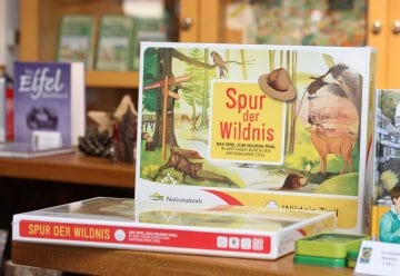 Brettspiel zum Wildnis-Trail vertreibt die Langeweile zuhause