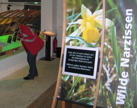 Das Nationalpark-Tor in Monschau Höfen ist bestens als Ausgangspunkt für Wanderungen in die Narzissenwiesen geeignet (Quelle: M. Wetzel).