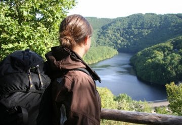 De wildernis-trail toont de hele landschappelijke diversiteit van het Nationaal Park Eifel.