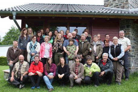 Die frisch gebackenen Waldführer nach ihrer erfolgreich bestandenen Prüfung zum „Zertifizierten Natur- und Landschaftsführer&quot;.