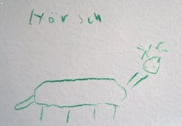 Ein "Hörsch" mit auffällig langem Körper - völlig zurecht die größte heimische Säugetierart!