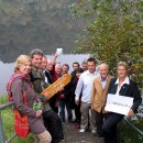 Gemeinsam stellten Nationalparkverwaltung, Eifelverein, Touristik und Nationalpark-Gastgeber, der Förderverein des Nationalparks, Vertreter des ÖPNV, GPS-Tourenanbieter sowie Autorinnen und der J.P. Bachem Verlag am Dienstag den neuen Wildnis-Trail vor.