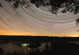 HaraldBardenhagen-Startrails-Hirschley.jpg