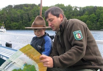 Mit Rangern den Nationalpark Eifel vom Schiff aus erleben