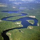 Sämtliche Landschaften des Nationalparks macht der Wildnis-Trail erlebbar. Die zweite Tagesetappe führt von Einruhr, über die Urftstaumauer und Vogelsang bis Gemünd (Quelle: K. Pauly)