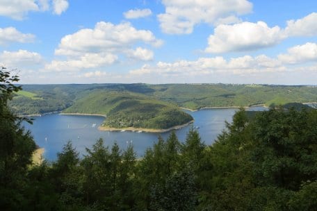 The Wilder Kermeter encompasses a barrier-free network of paths and panoramic views of the lakelands.