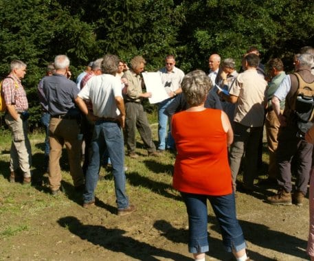 Vor Ort können interessierte Bürger ihre Fragen an die Projektverantwortlichen stellen. Foto: Nationalparkverwaltung